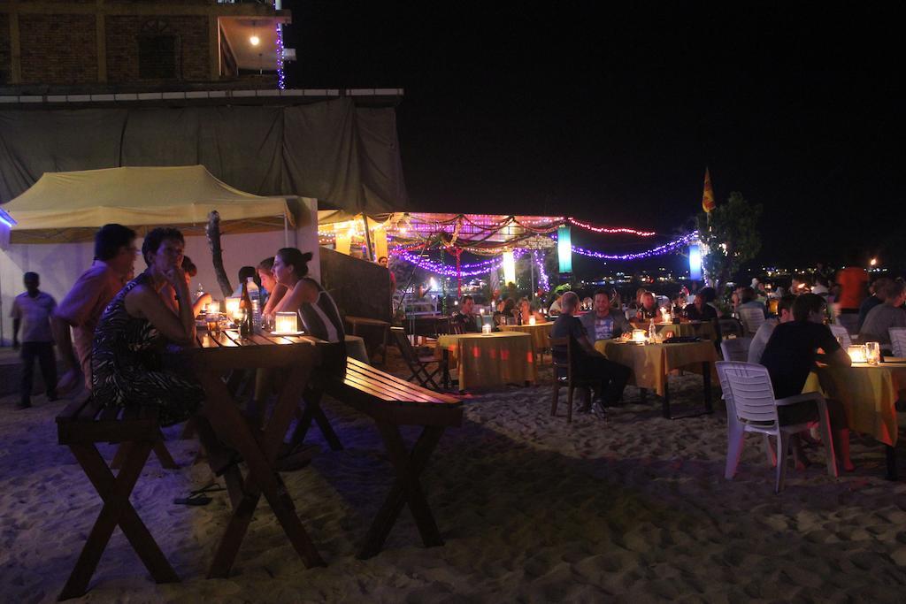 Samaya Beach Hotel Унаватуна Екстериор снимка