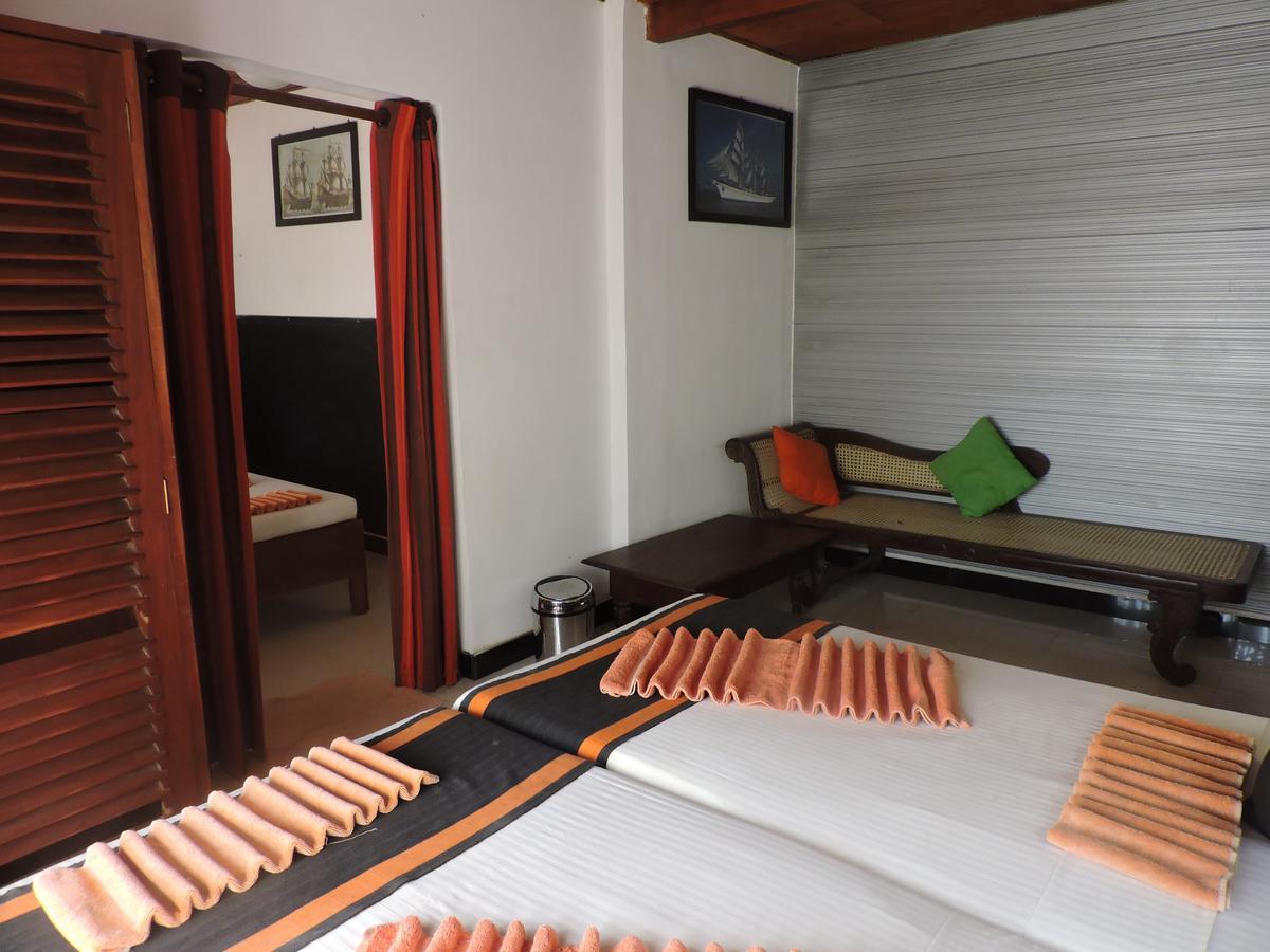 Samaya Beach Hotel Унаватуна Екстериор снимка